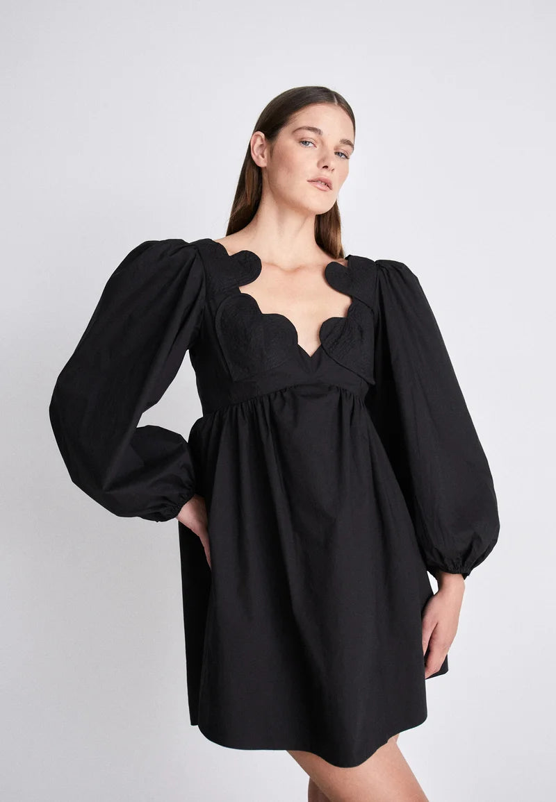 FARM RIO - Heart Shaped Neckline Mini Dress Ocean Rentals Boutique FARM RIO - Heart Shaped Neckline Mini Dress Ocean Rentals Boutique