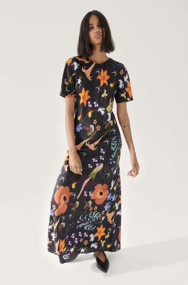 long black dress with floral print 